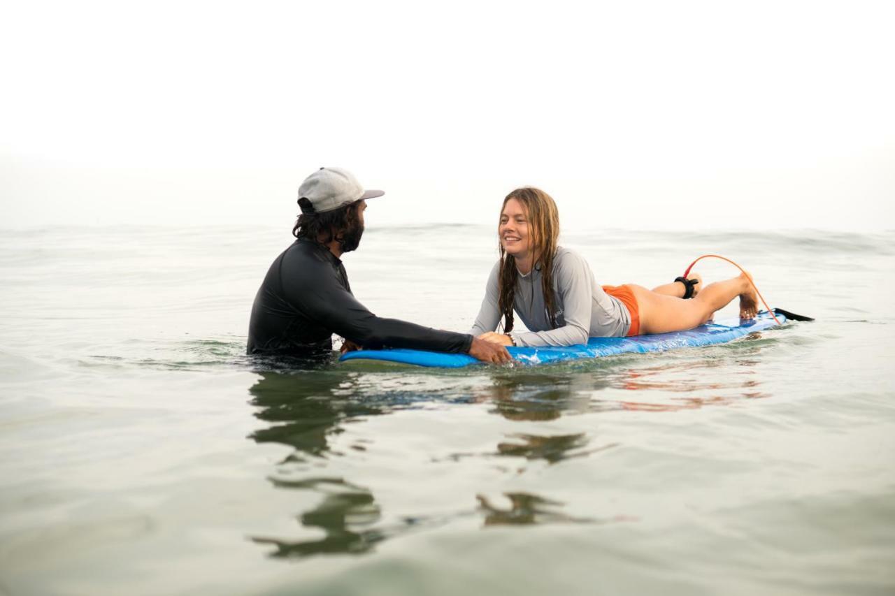 Layback Boutique Surf & Yoga Camp Sri Lanka Hostel Weligama Bagian luar foto